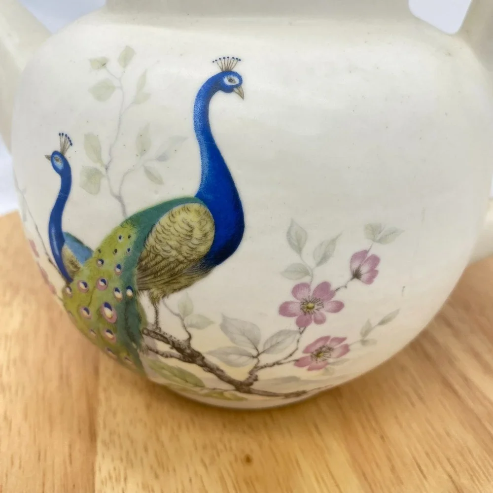 VTG White Peacock Bird Tea Pot Ceramic Decorative Jar 1983 EB 83 9in